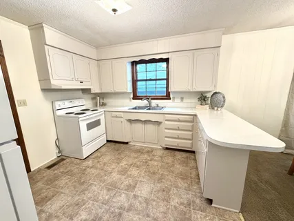 $189,000 | 750 Cherokee Drive, New Johnsonville, TN 37134