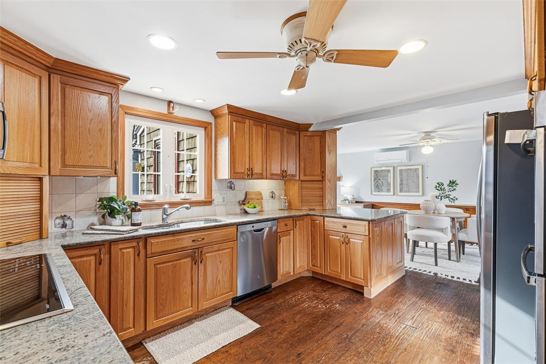 6 Ledge Road Barrington, RI 02806 - Photo 14 of 34