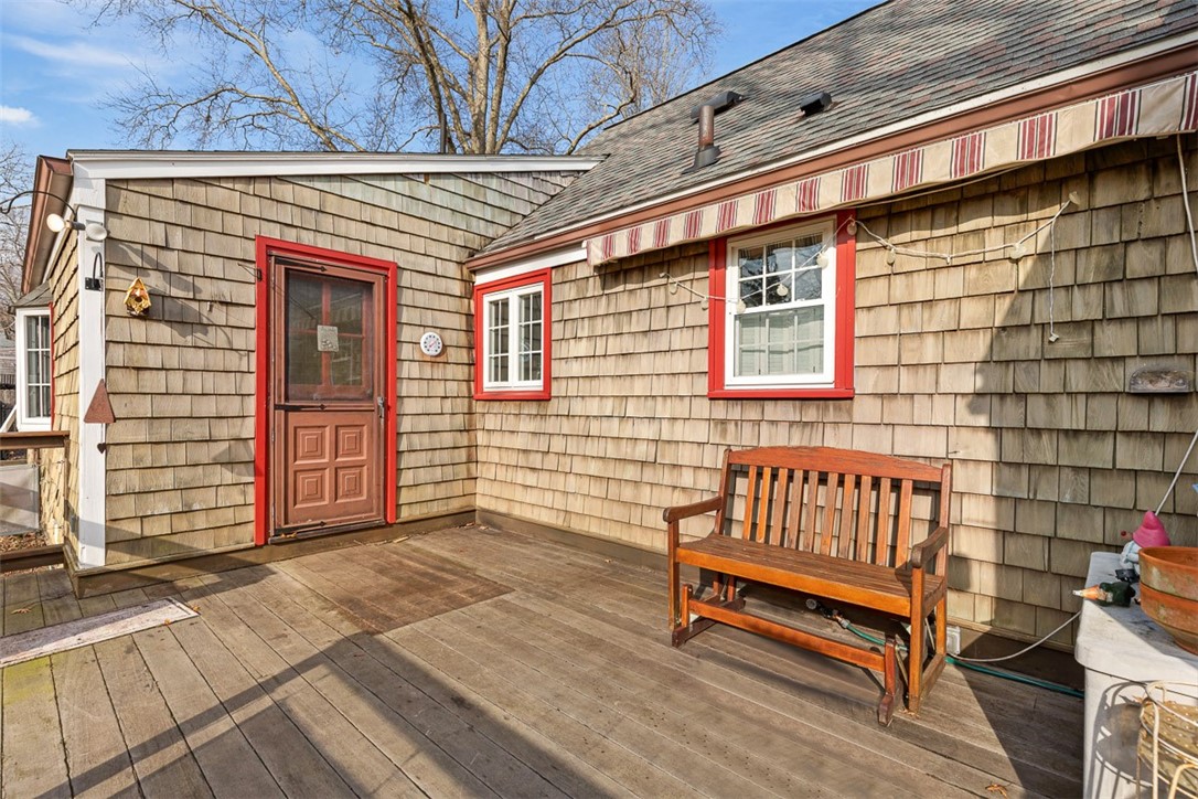 6 Ledge Road Barrington, RI 02806 - Photo 29 of 34