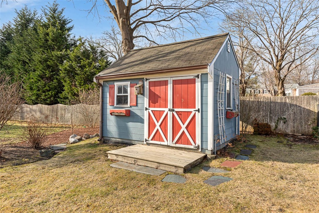 6 Ledge Road Barrington, RI 02806 - Photo 32 of 34