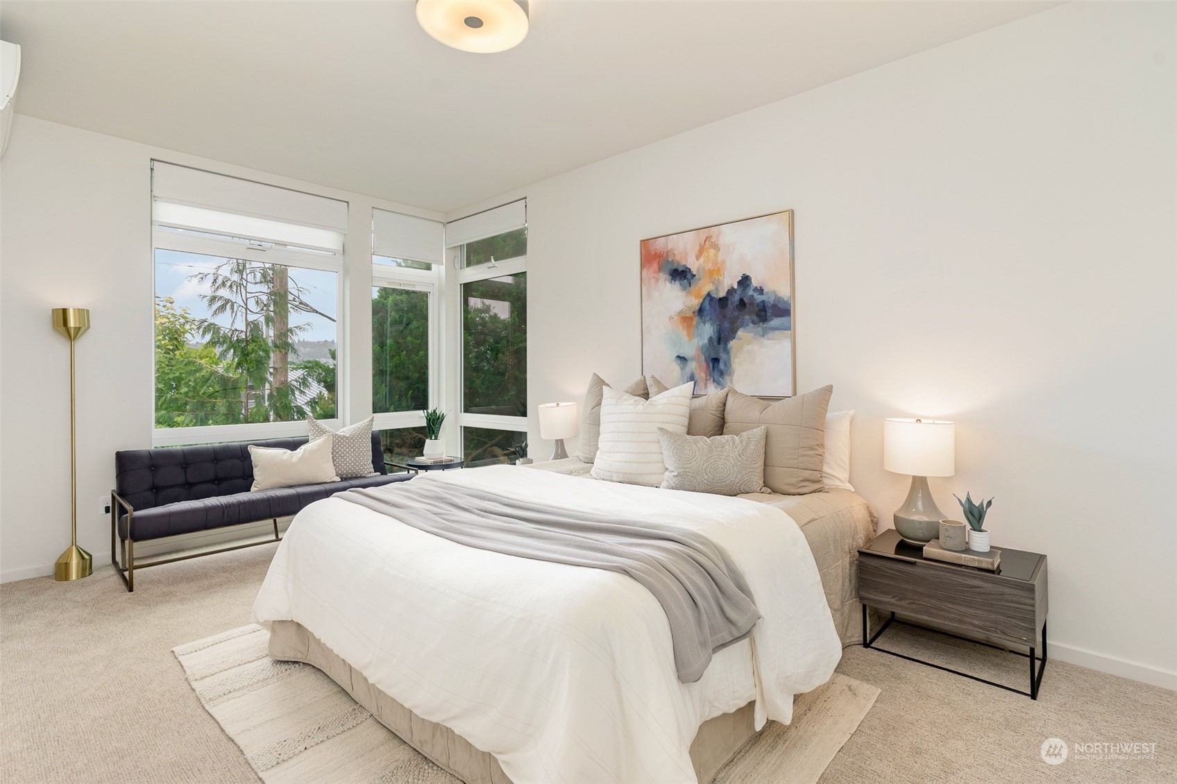 2425 8th Avenue North Seattle, WA 98109 - Photo 14 of 30