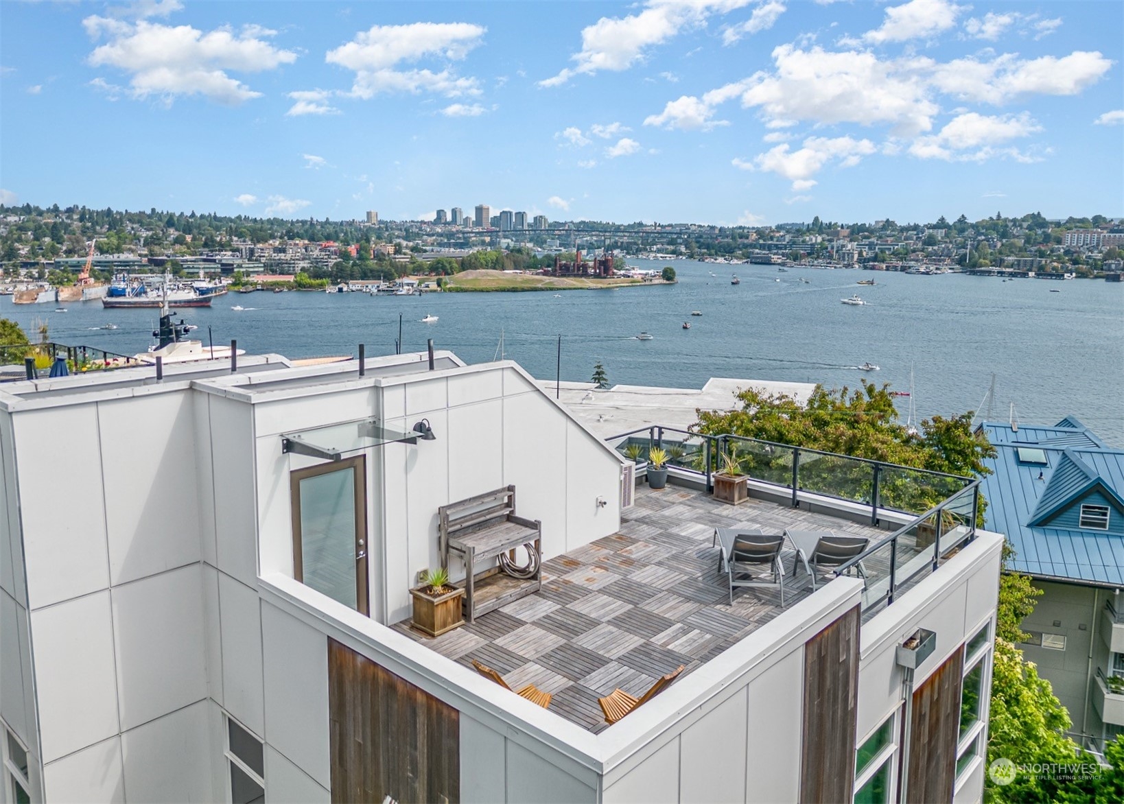 2425 8th Avenue North Seattle, WA 98109 - Photo 2 of 30