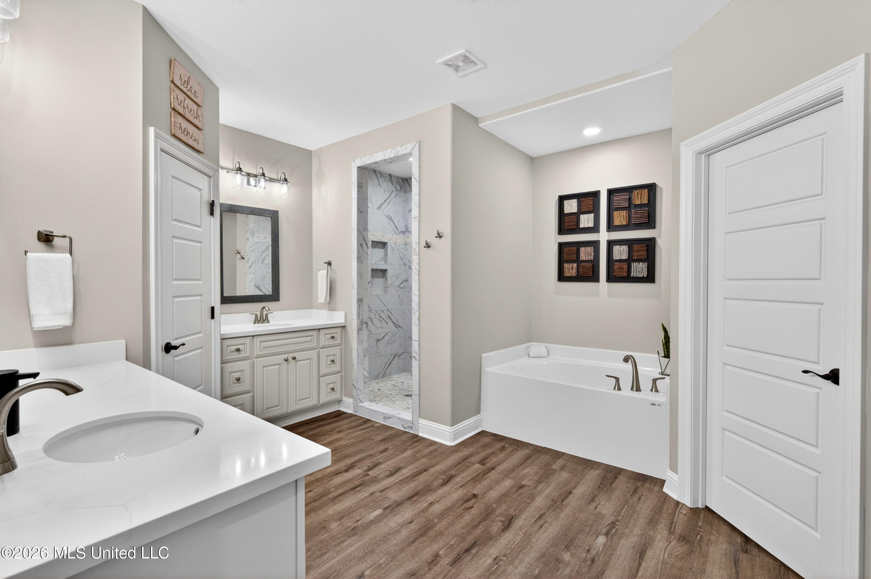 11021 Alphabet Road Gulfport, MS 39503 - Photo 21 of 63 Primary Suite