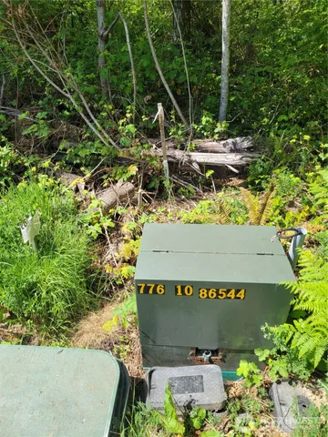 a sign on the side of the road