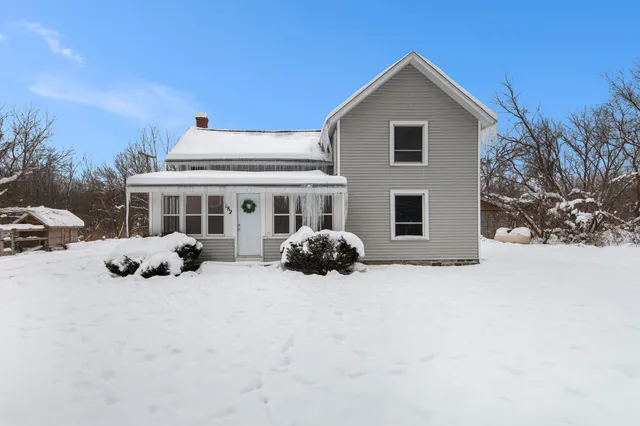 $274,900 | 182 40th Street, Allegan, MI 49010