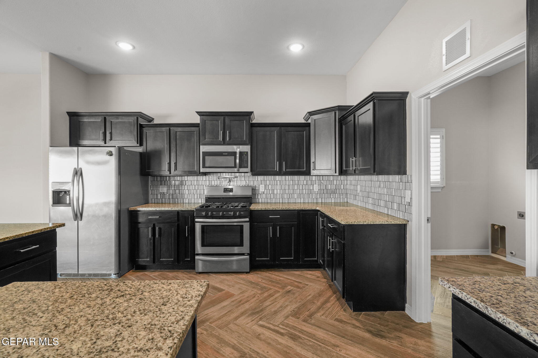 7829 Enchanted Ridge Drive El Paso, TX 79911 - Photo 14 of 45 7829 Enchanted Ridge Ave-16