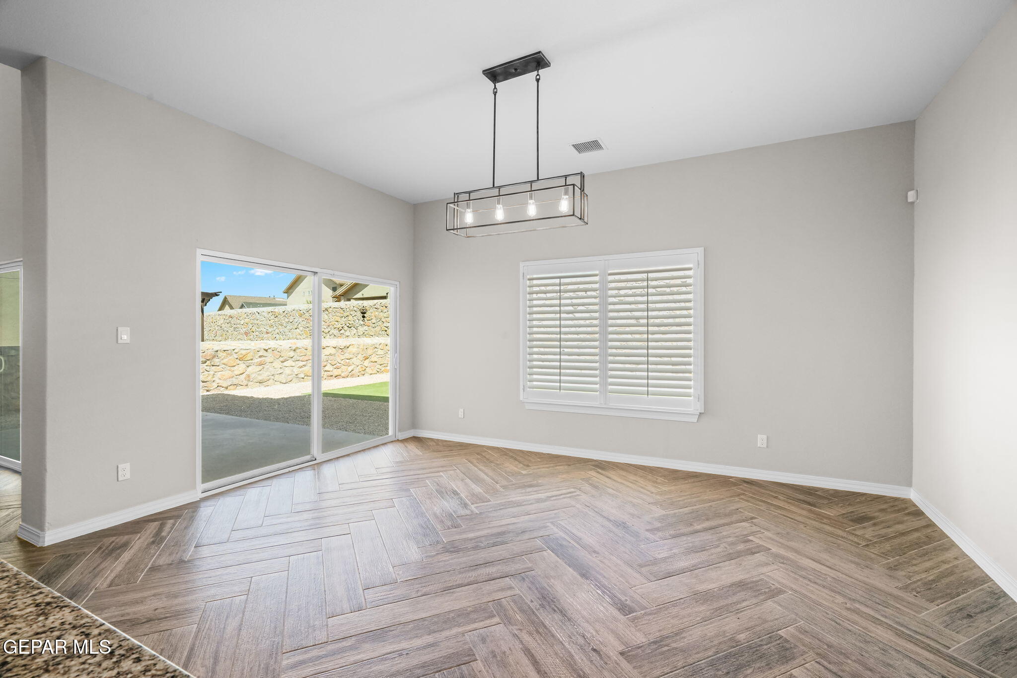 7829 Enchanted Ridge Drive El Paso, TX 79911 - Photo 17 of 45 7829 Enchanted Ridge Ave-23
