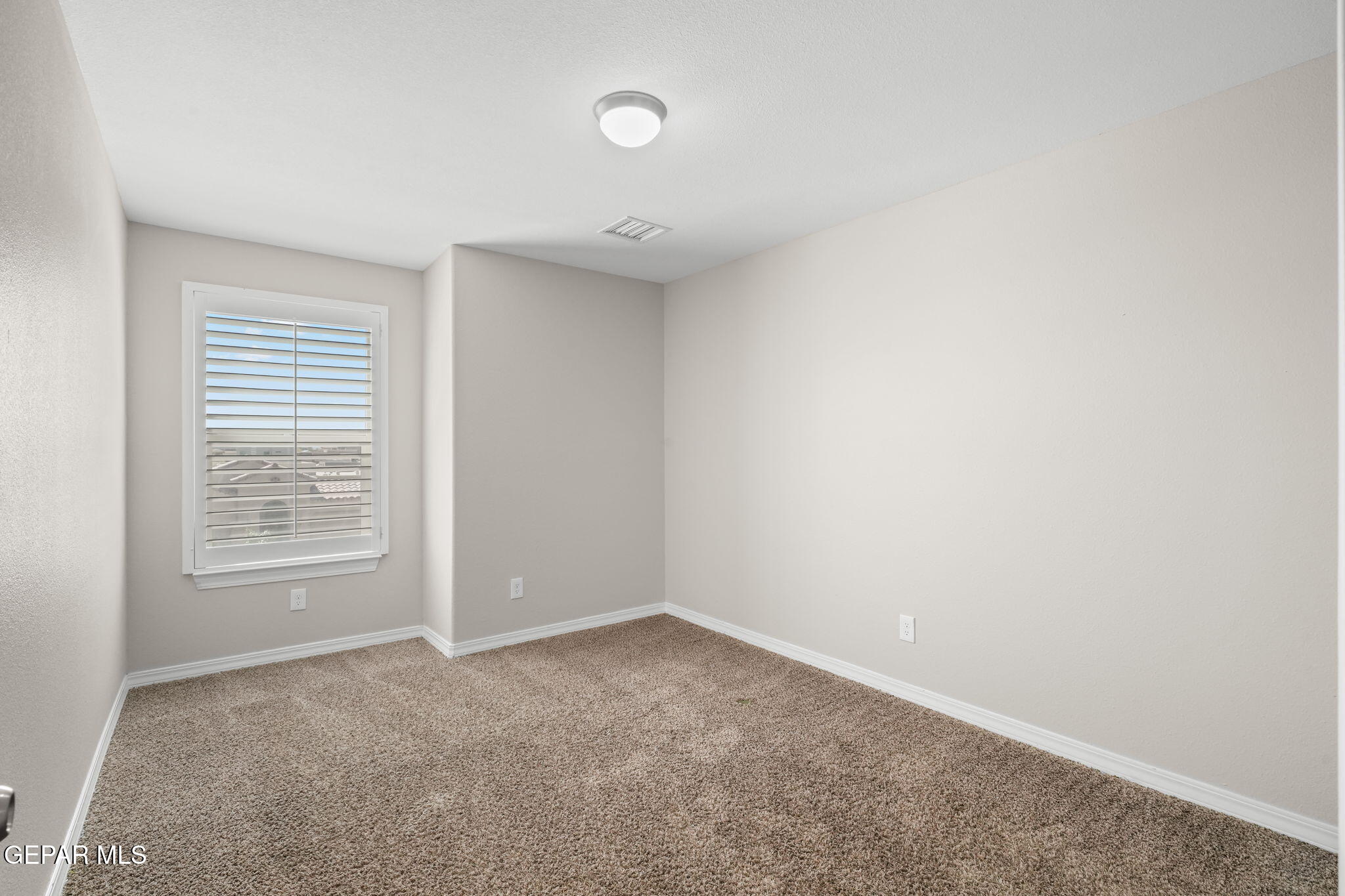 7829 Enchanted Ridge Drive El Paso, TX 79911 - Photo 37 of 45 7829 Enchanted Ridge Ave-46