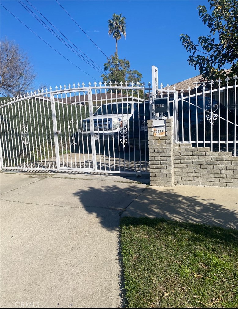 10246 Haddon Avenue Pacoima, CA 91331 - Photo 19 of 20