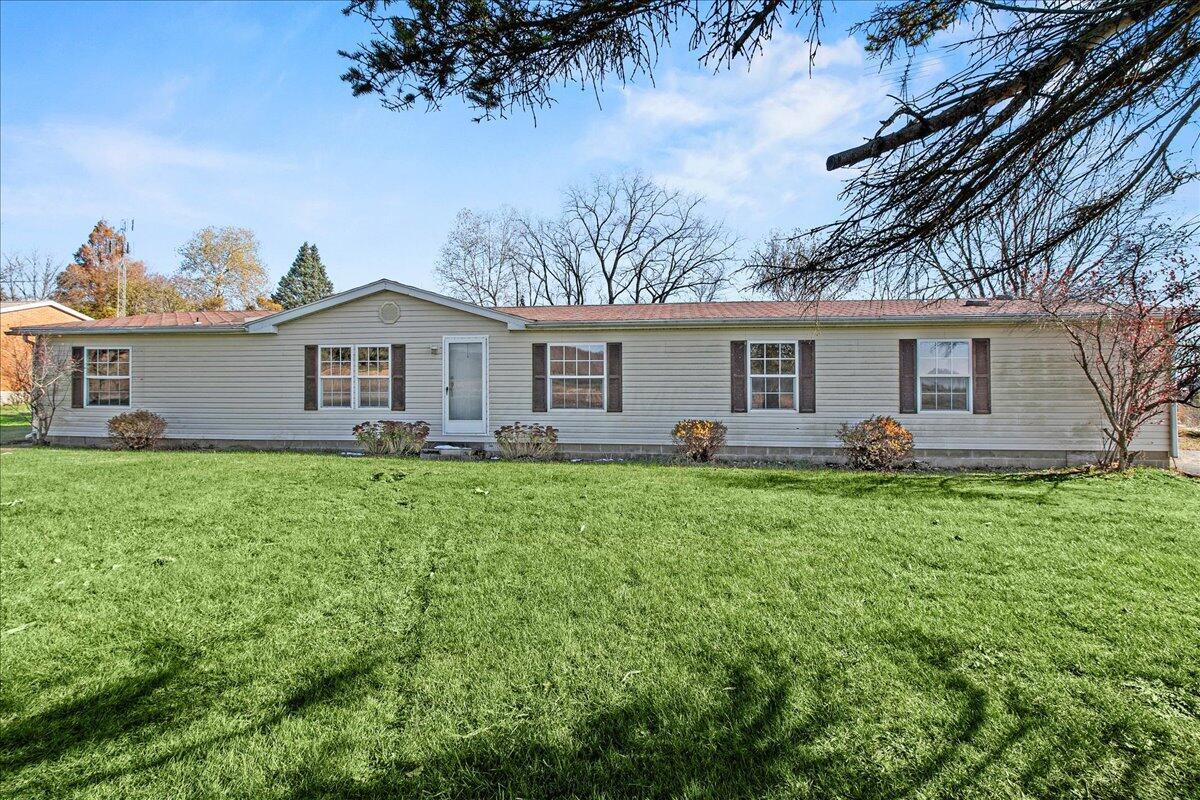4921 Hawk Road Mechanicsburg, OH 43044 - Photo 2 of 46 02-IMG_1006