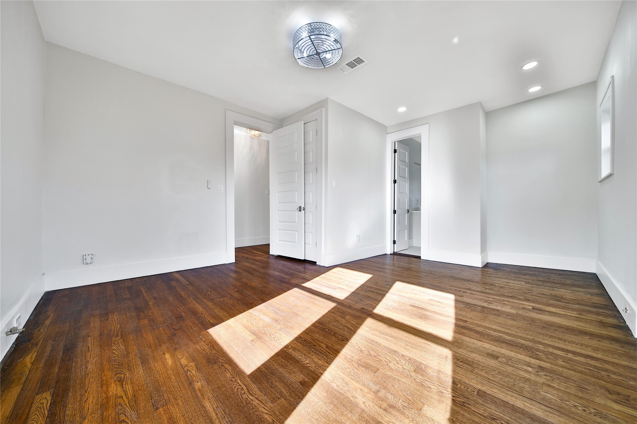 2405 Arbor Street Houston, TX 77004 - Photo 22 of 41 a view of empty room