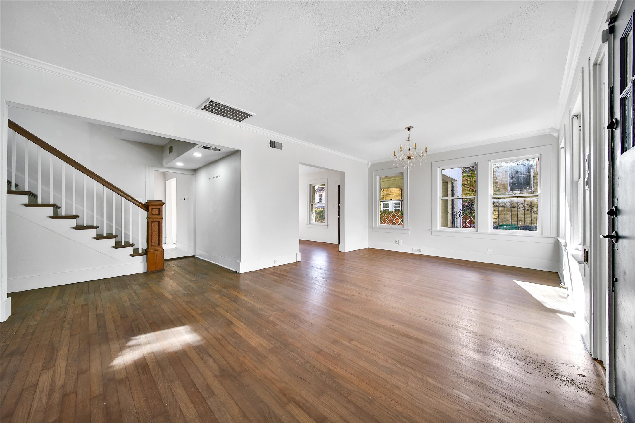 2405 Arbor Street Houston, TX 77004 - Photo 7 of 41 a view of an entryway with wooden floor
