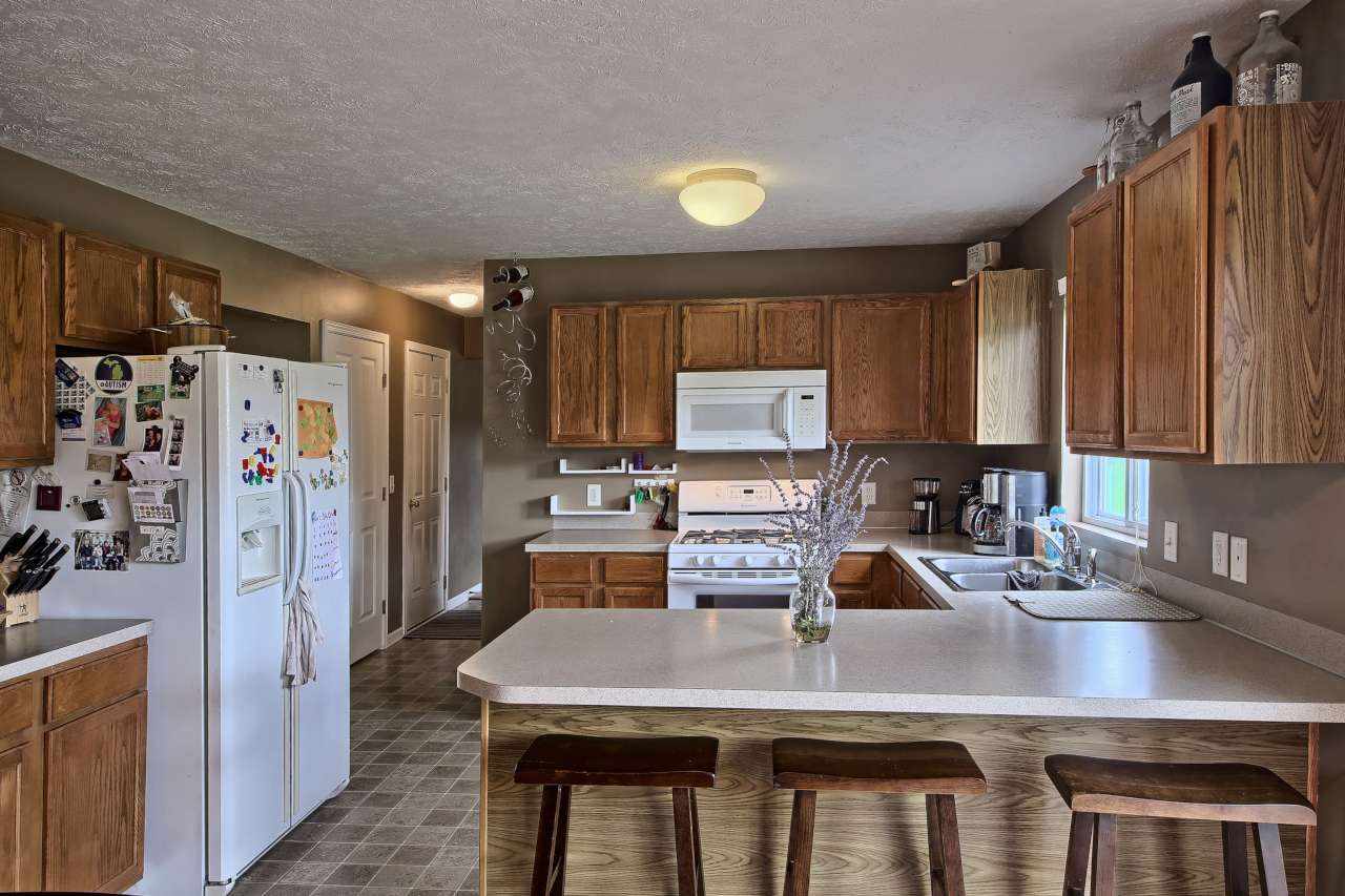 759 Strohm Road Traverse City, MI 49696 - Photo 9 of 47 1837789-8.JPG