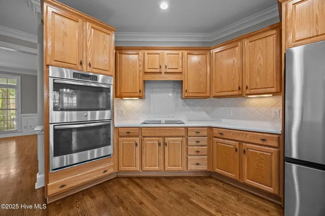 $635,000 | 809 Chesapeake Place, Greenville, NC 27858