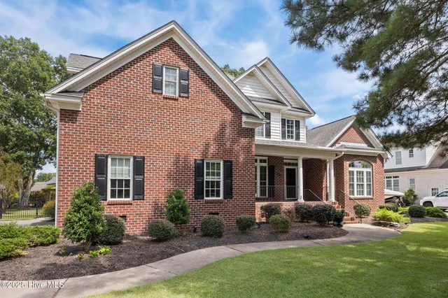 $635,000 | 809 Chesapeake Place, Greenville, NC 27858
