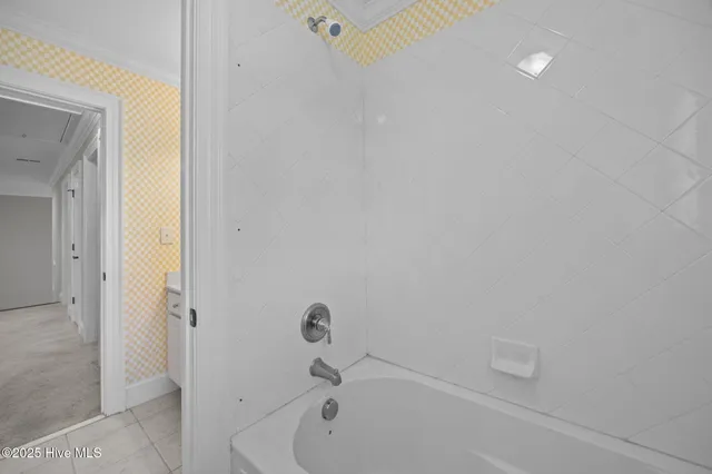 $635,000 | 809 Chesapeake Place, Greenville, NC 27858