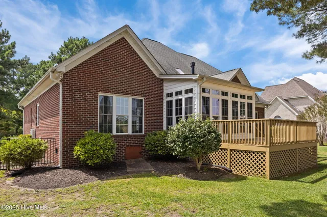 $635,000 | 809 Chesapeake Place, Greenville, NC 27858