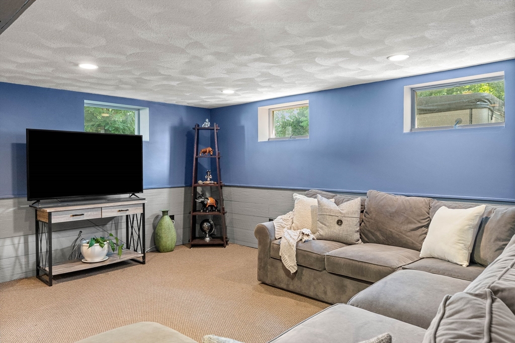 8 Sachem Road Peabody, MA 01960 - Photo 24 of 40 Gallery Image 24