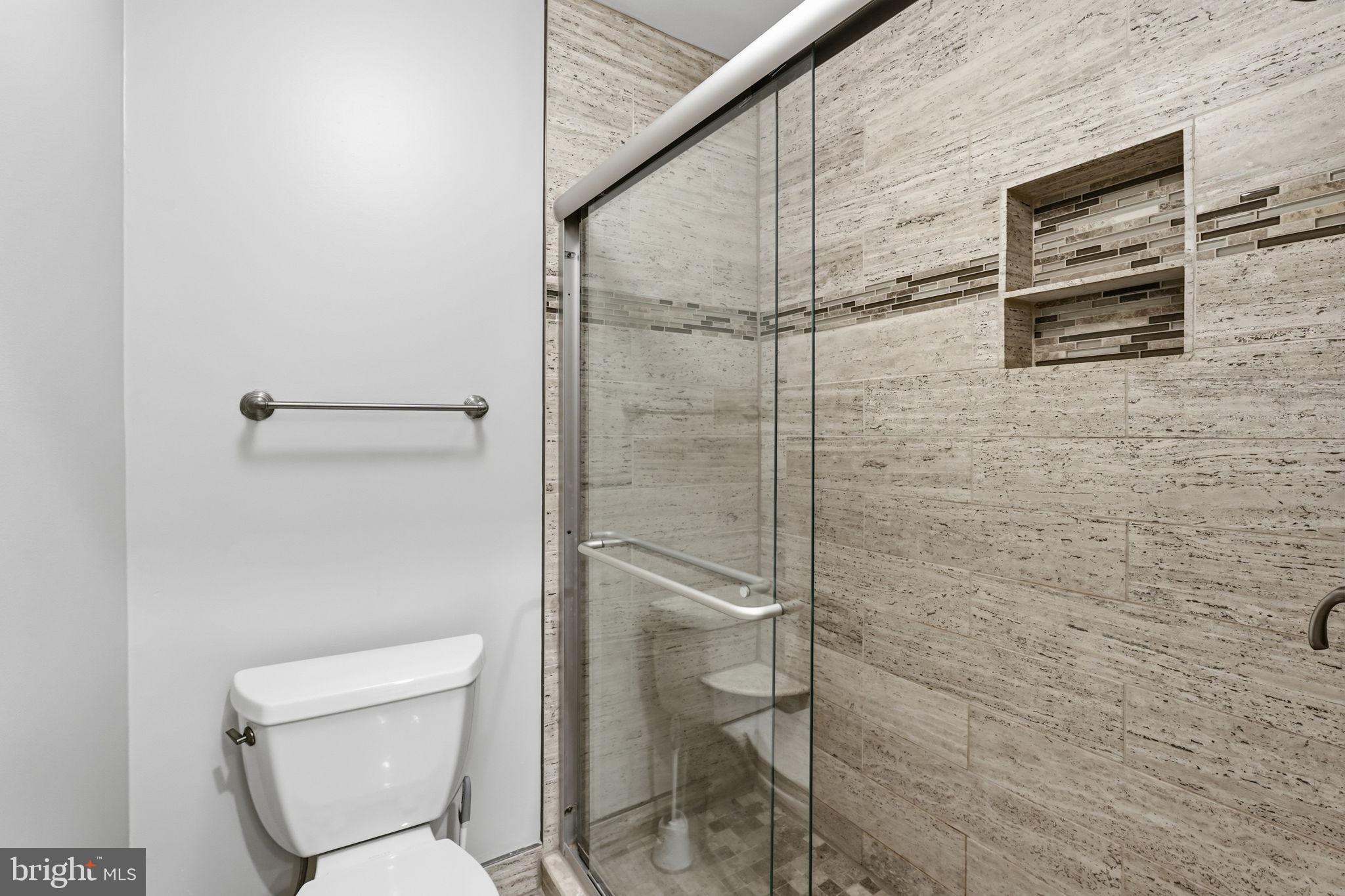 2510 South Walter Reed Drive, Unit 3 Arlington, VA 22206 - Photo 11 of 18