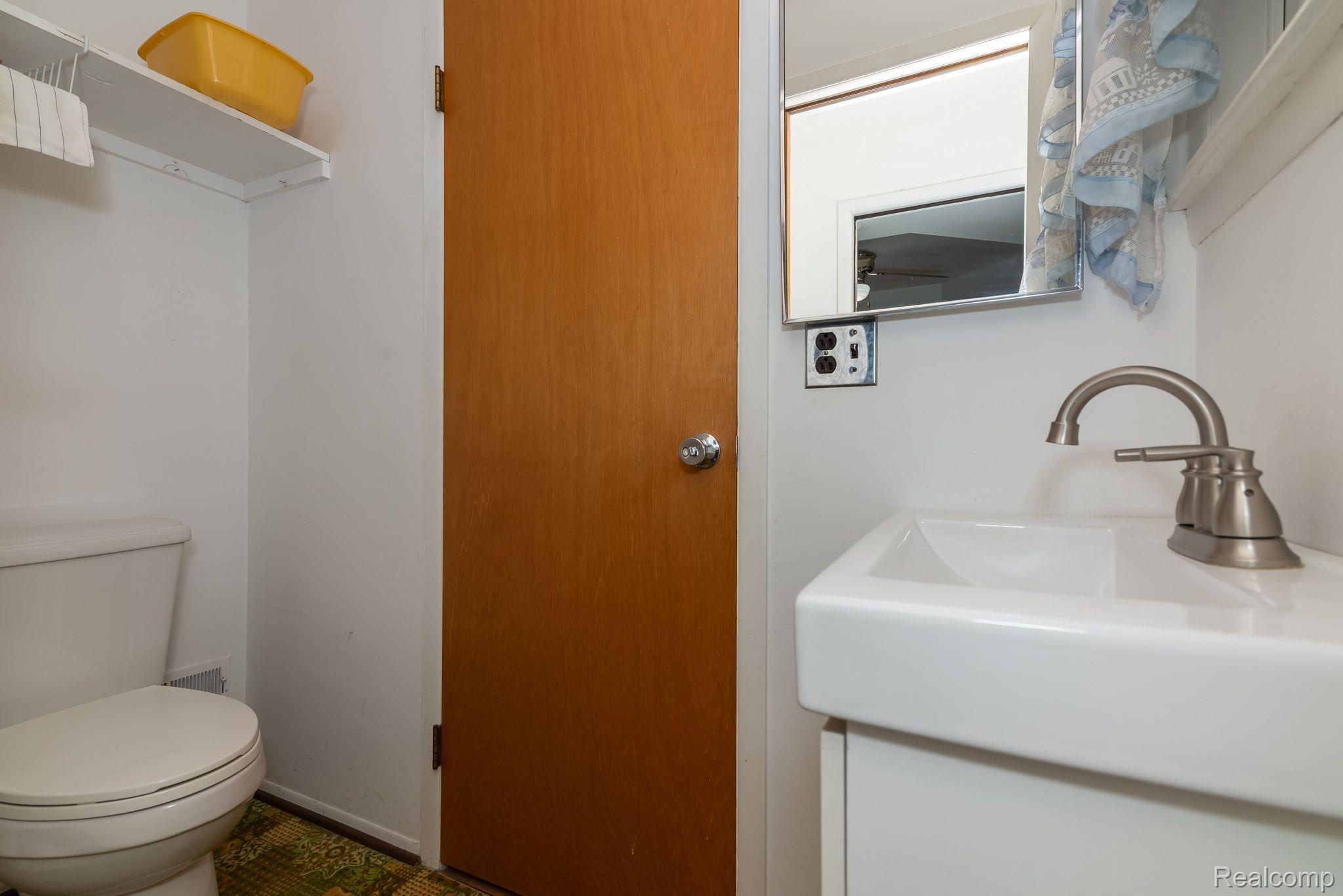 3760 Five Mile Road South Lyon, MI 48178 - Photo 24 of 36 Gallery Image 24