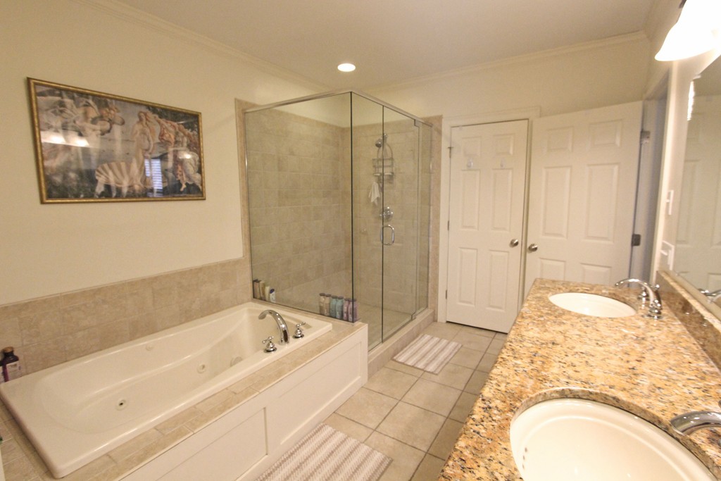 84 Round Hill Road, Unit A Northampton, MA 01060 - Photo 26 of 30 Gallery Image 26
