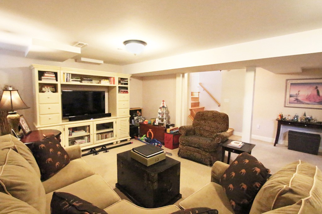 84 Round Hill Road, Unit A Northampton, MA 01060 - Photo 29 of 30 Gallery Image 29