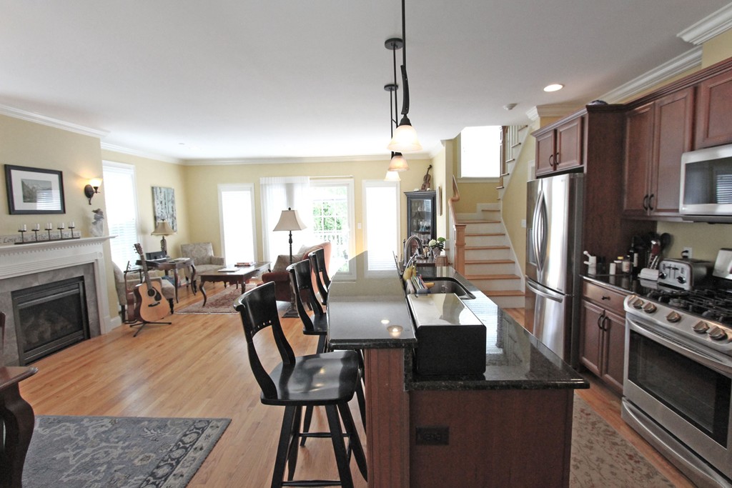 84 Round Hill Road, Unit A Northampton, MA 01060 - Photo 10 of 30 Gallery Image 10