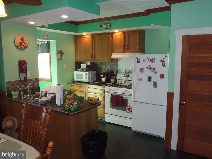 228 New Jersey Road Brooklawn, NJ 08030 - Photo 11 of 18 Kitchen
