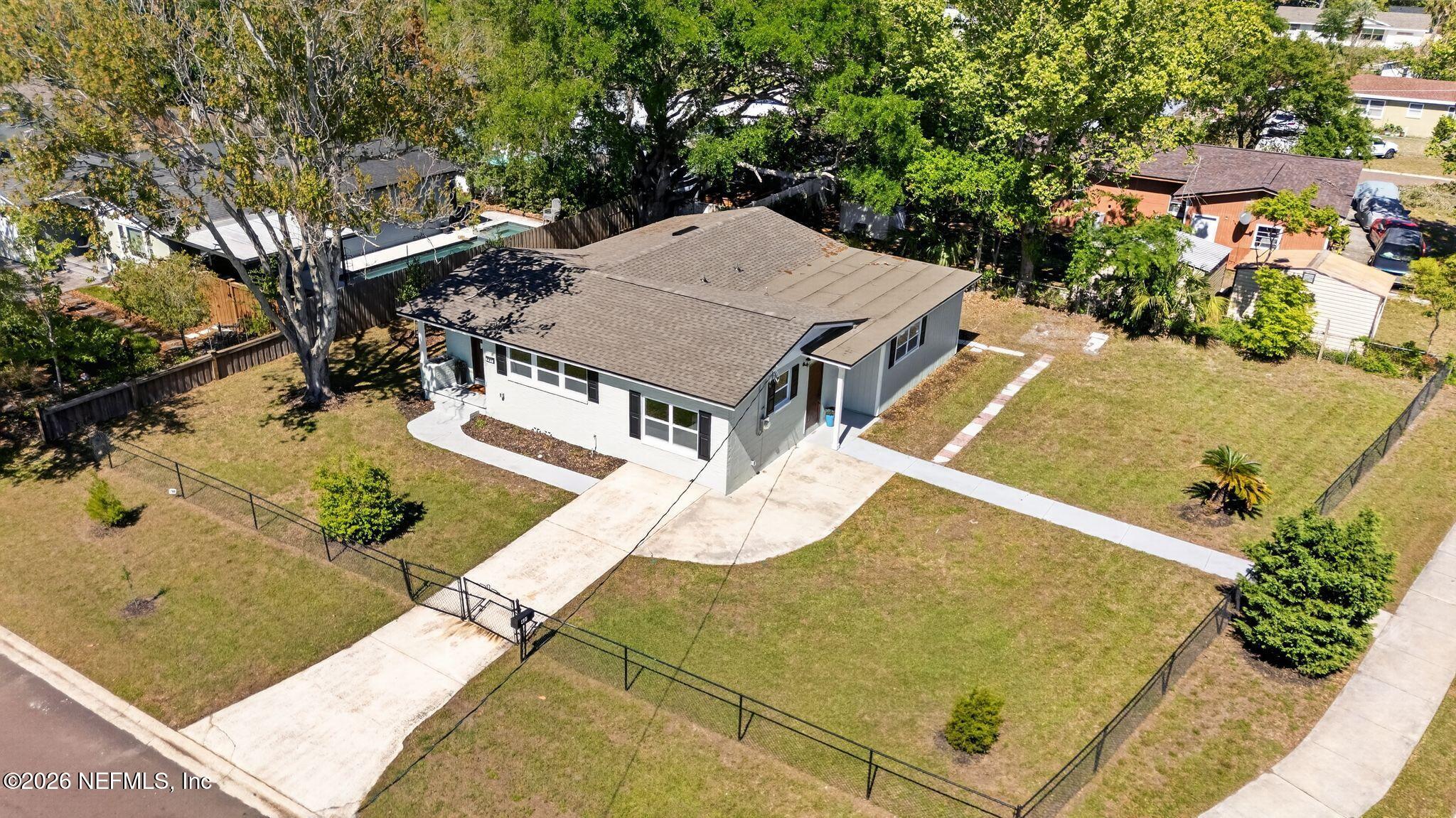 401 Skate Road Atlantic Beach, FL 32233 - Photo 3 of 57 49_DJI_20260423155236_0344_D
