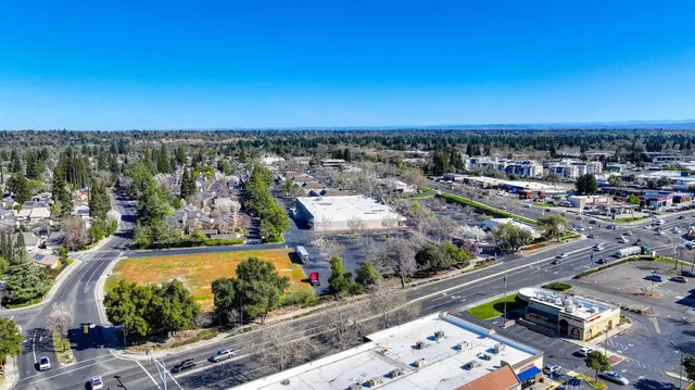 $1,550,000 | 11100 Trinity River Drive, Rancho Cordova, CA 95670