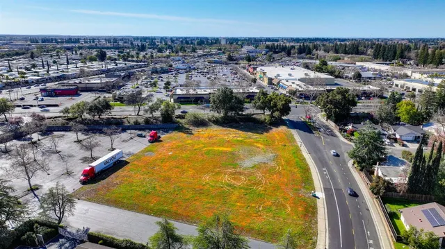 $1,550,000 | 11100 Trinity River Drive, Rancho Cordova, CA 95670