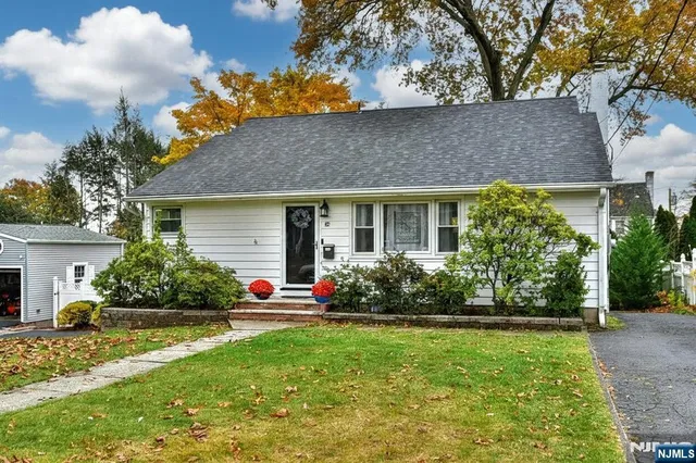 a front view of house with yard