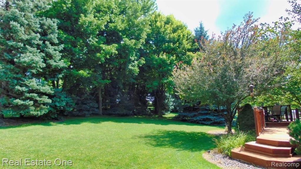 2458 Pleasant View Drive Rochester Hills, MI 48306 - Photo 30 of 68