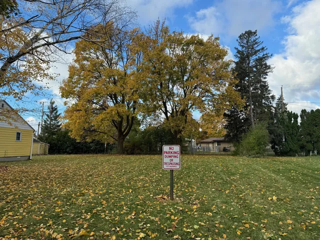 $8,500 | 5723 North 77th Street, Milwaukee, WI 53218