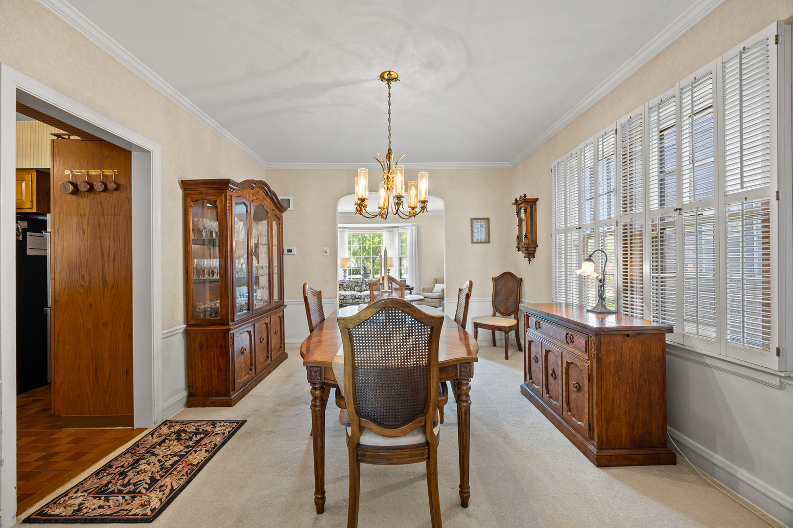731 Selborne Road Riverside, IL 60546 - Photo 7 of 37
