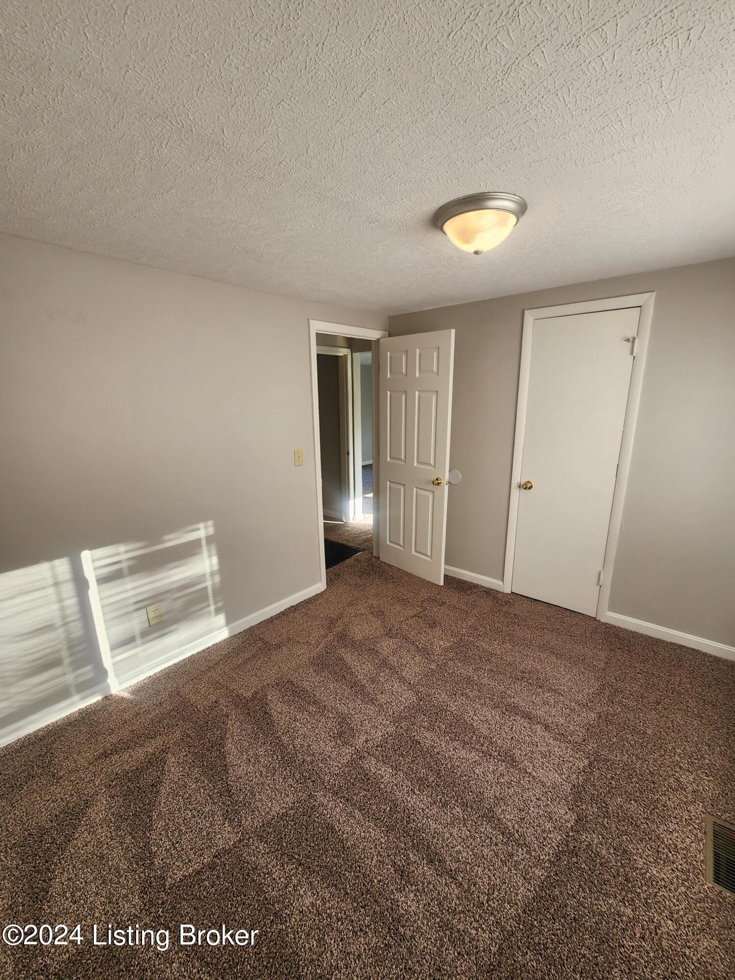 13322 East Orell Road Louisville, KY 40272 - Photo 11 of 17 11