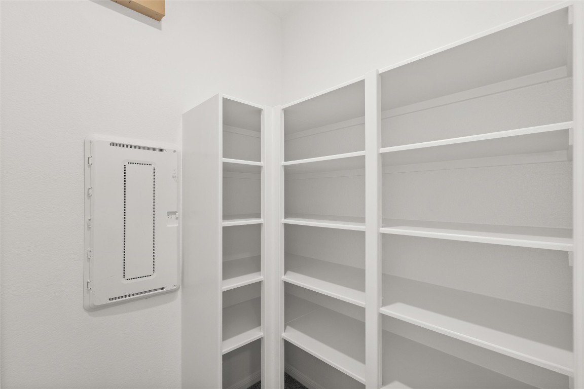 313 Redbud Rdg Drive Brookshire, TX 77423 - Photo 15 of 32 a view of an empty walk in closet