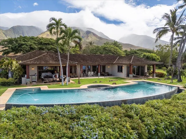 $5,750,000 | 85 Lau Awa Place, Lahaina, HI 96761