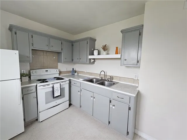 $699,000 | 745 South Arch Street, Aransas Pass, TX 78336