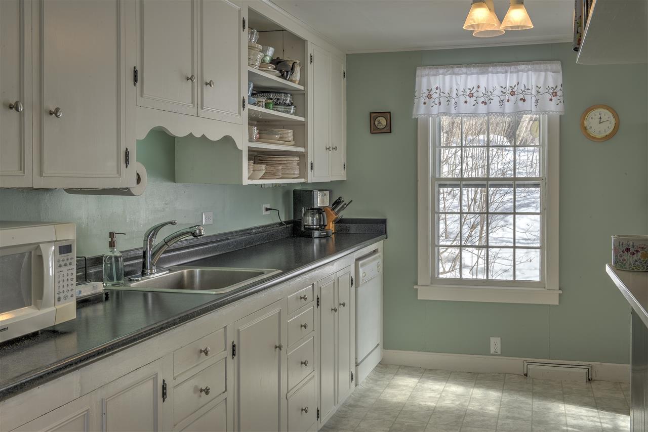 499 Watkins Hill Road Walpole, NH 03608 - Photo 9 of 34