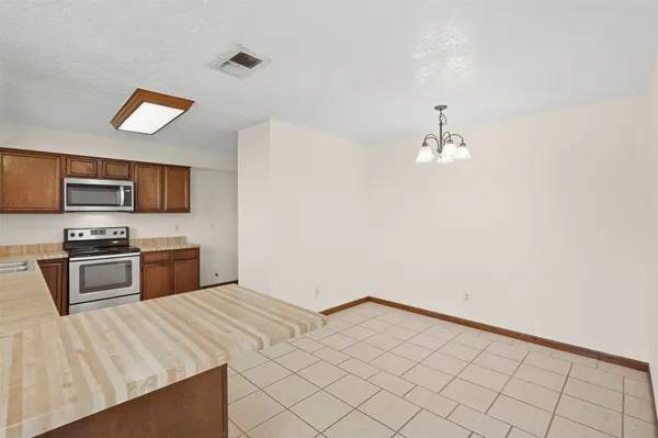 $1,700 | 1418 Crawley Court, Channelview, TX 77530