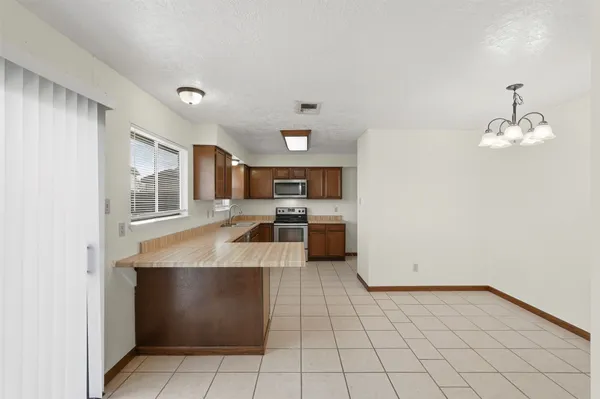$1,700 | 1418 Crawley Court, Channelview, TX 77530