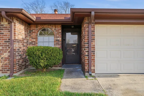 $1,700 | 1418 Crawley Court, Channelview, TX 77530