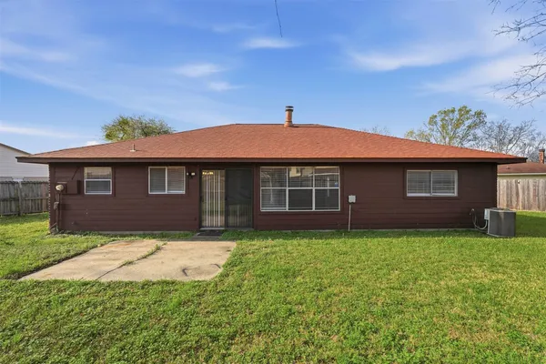 $1,700 | 1418 Crawley Court, Channelview, TX 77530