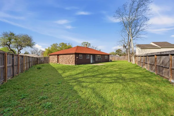 $1,700 | 1418 Crawley Court, Channelview, TX 77530