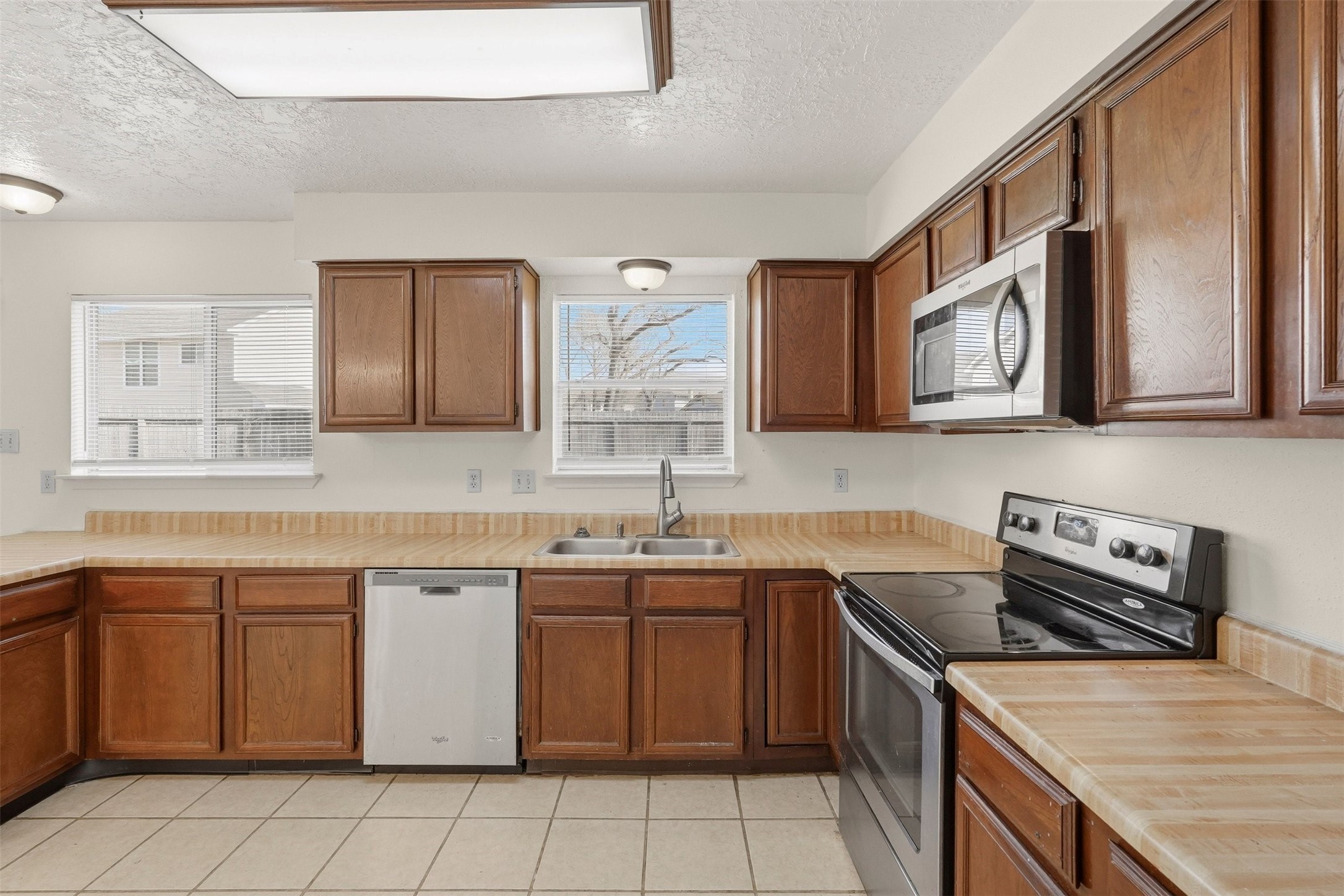 1418 Crawley Court Channelview, TX 77530 - Photo 10 of 23