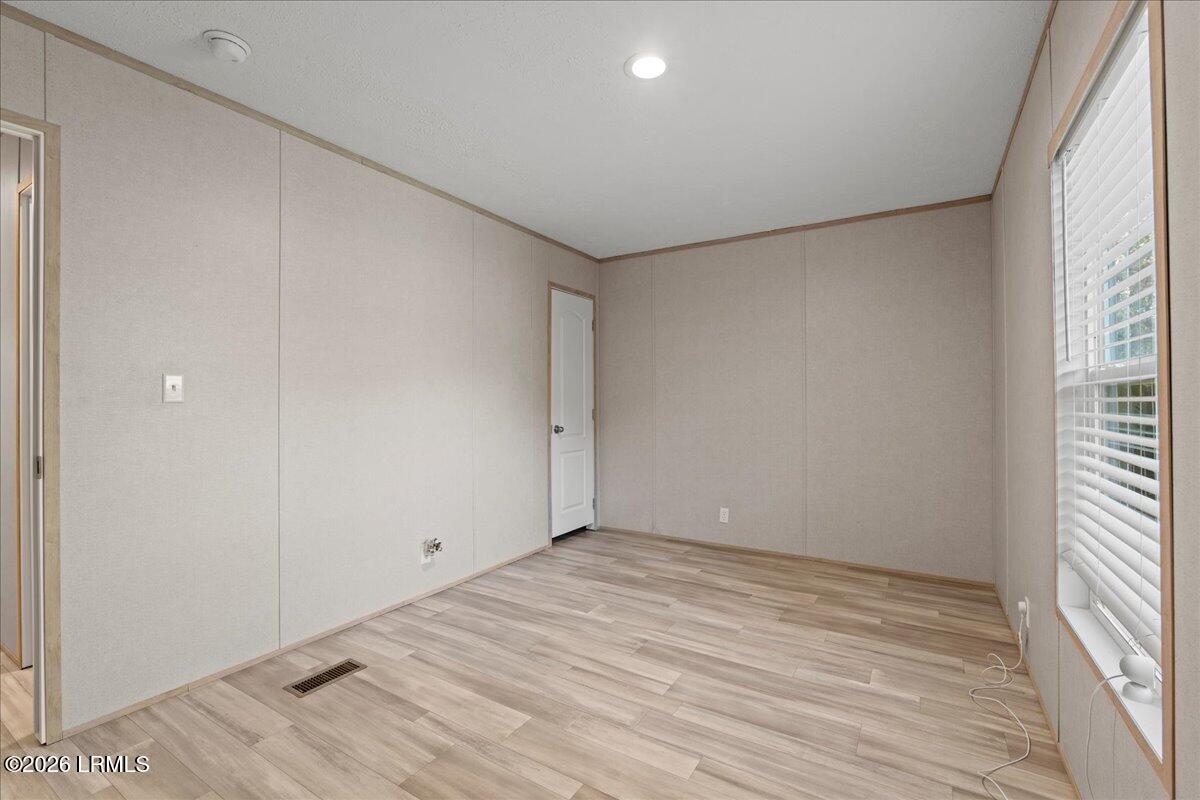 3 State Rd S-7-458 Beaufort, SC 29906 - Photo 21 of 26 Room3