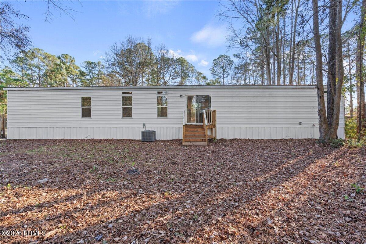 3 State Rd S-7-458 Beaufort, SC 29906 - Photo 25 of 26 Back Elevation