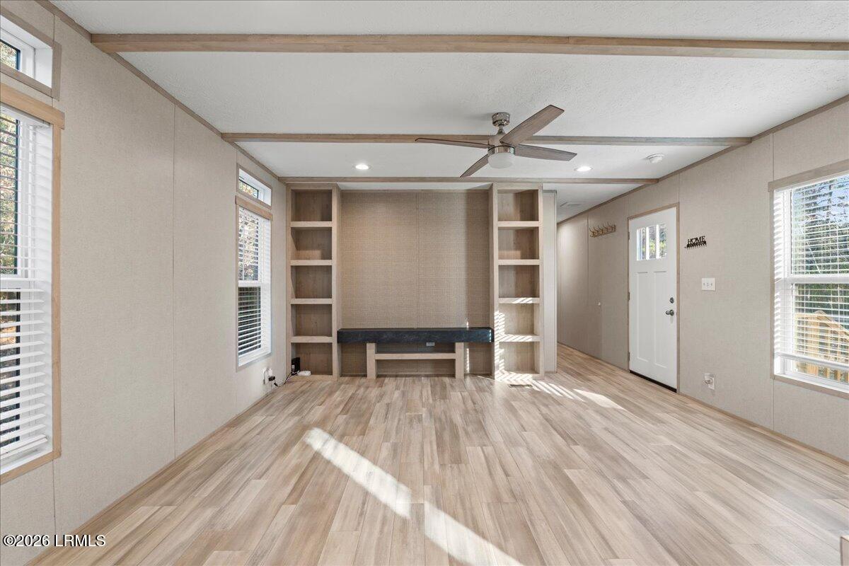 3 State Rd S-7-458 Beaufort, SC 29906 - Photo 3 of 26 Livingroom2