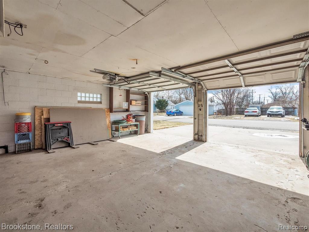 20402 Inkster Road Redford, MI 48240 - Photo 36 of 43